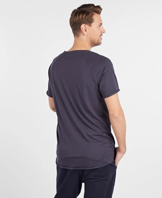 T-Shirt - Image 3