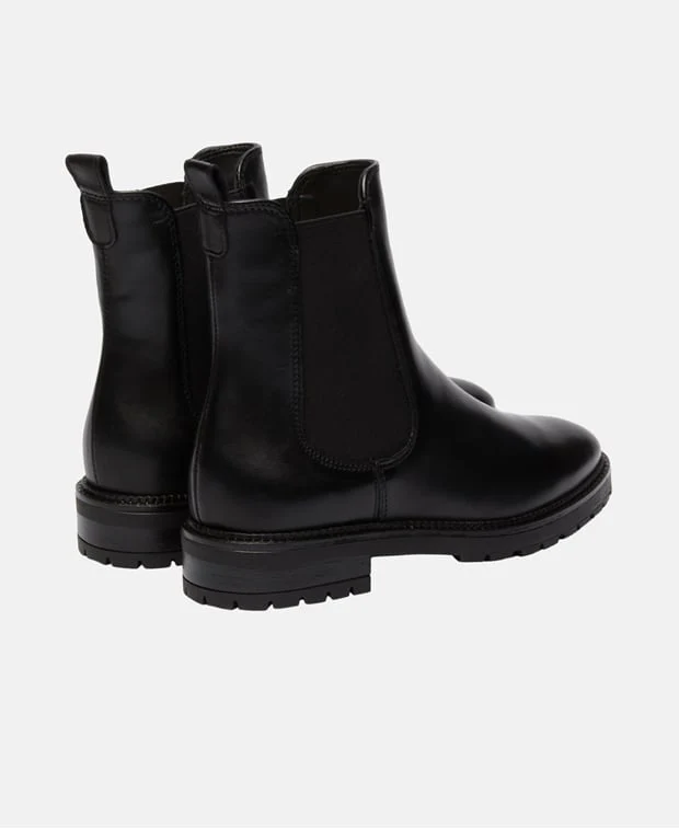 Chelsea Boots - Image 2