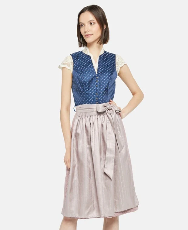 Dirndl mit Schürze