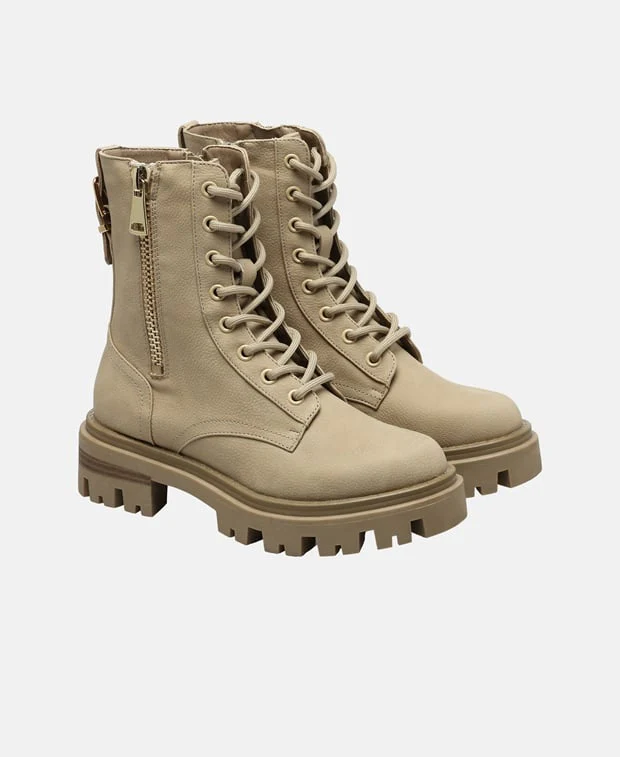 Schnürboots