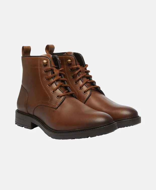 Schnürstiefeletten