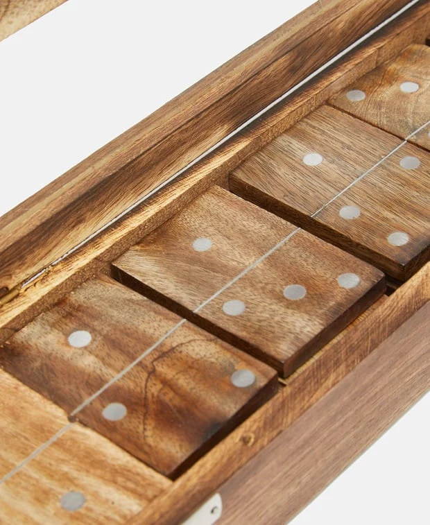 Domino - Image 3