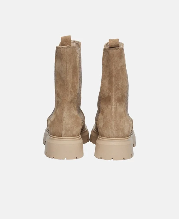 Chelsea Boots - Image 2