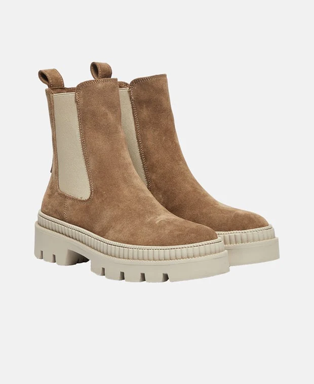 Chelsea Boots
