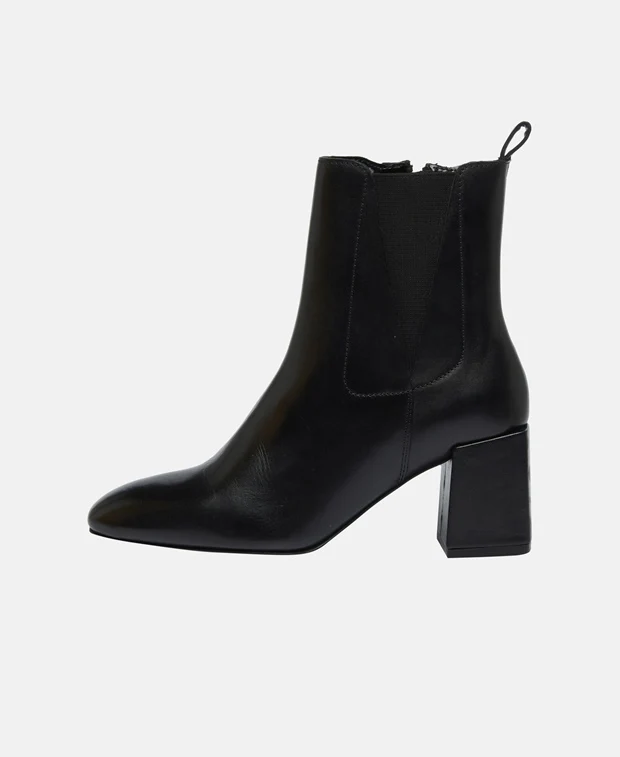 Chelsea Boots - Image 4