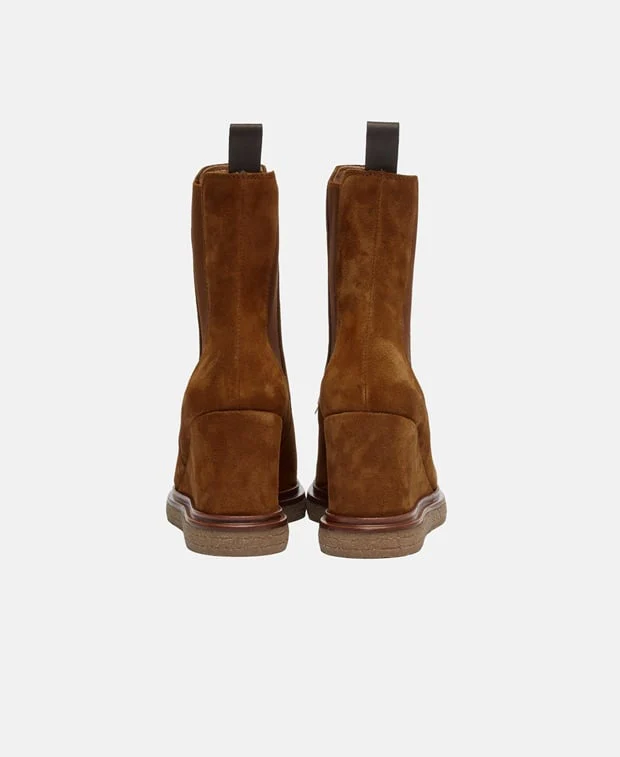 Chelsea Boots - Image 2