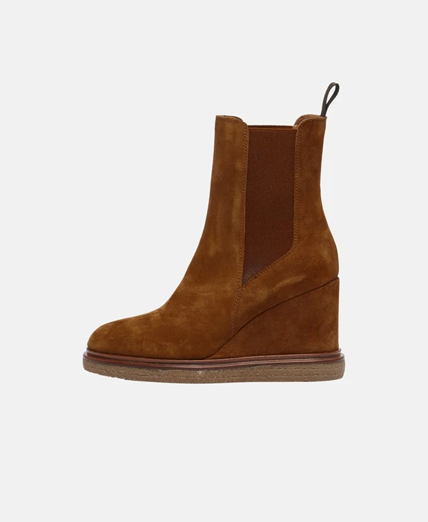 Chelsea Boots - Image 4