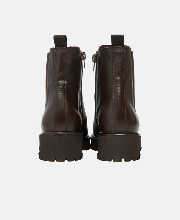 Chelsea Boots - Image 2