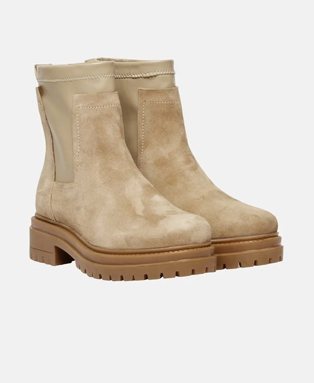 Chelsea Boots