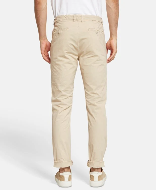Chino - Image 3