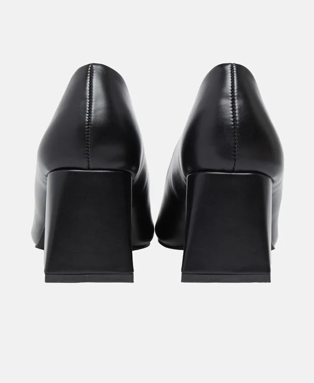 C002 Pumps - Image 2