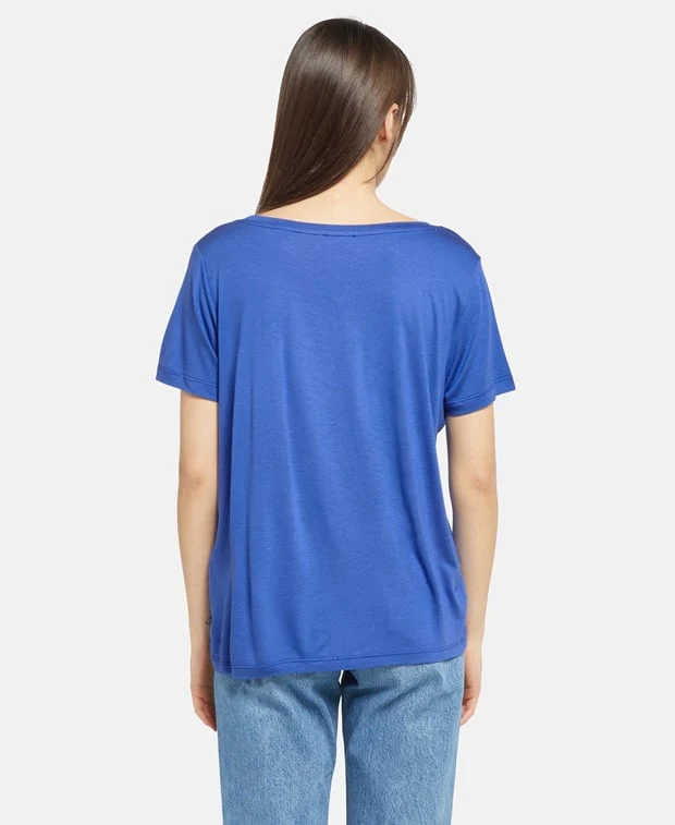T-Shirt - Image 3
