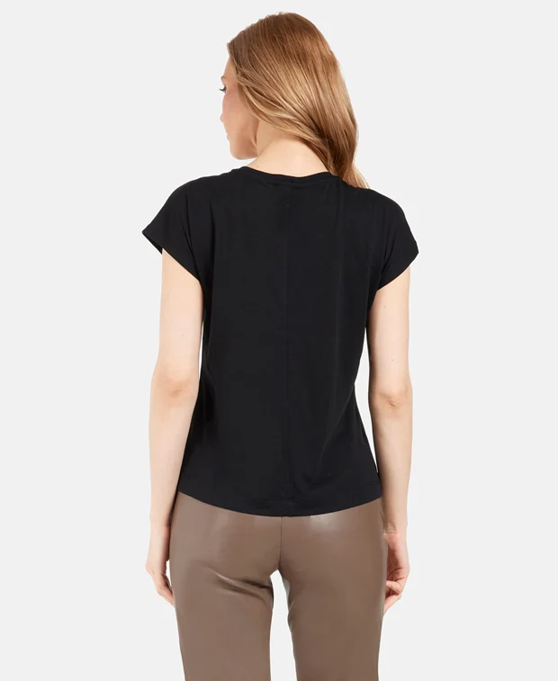 T-Shirt - Image 3