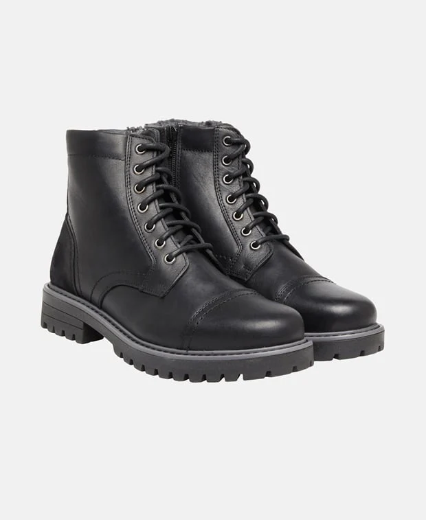 Schnürstiefeletten