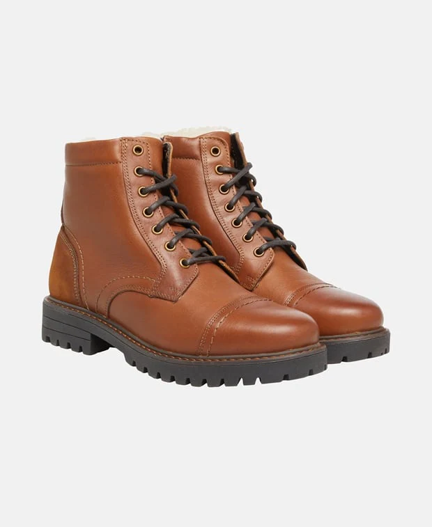Schnürstiefeletten