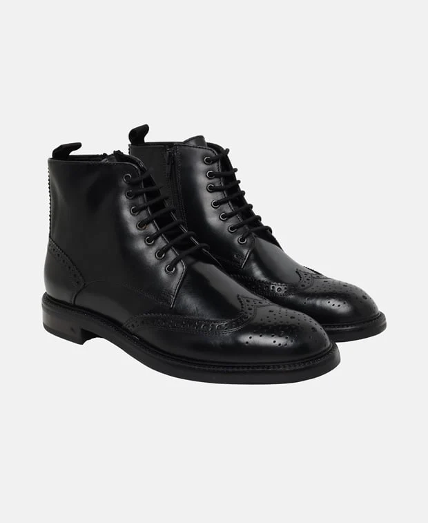 Schnürboots