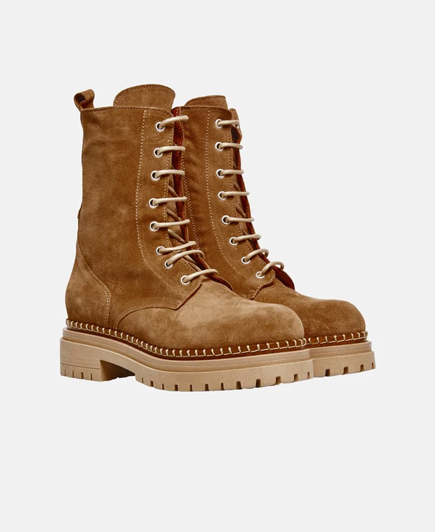 Schnürstiefeletten