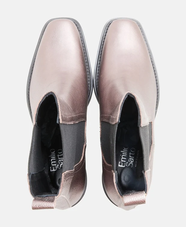 Chelsea Boots - Image 3