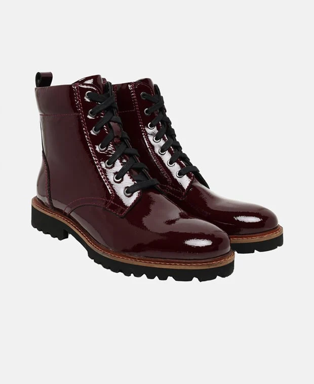 Schnürstiefeletten