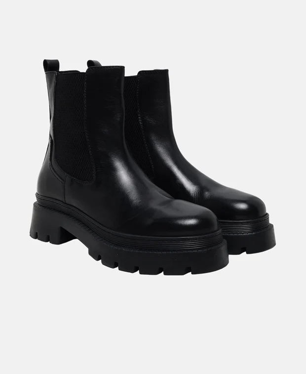 Chelsea Boots