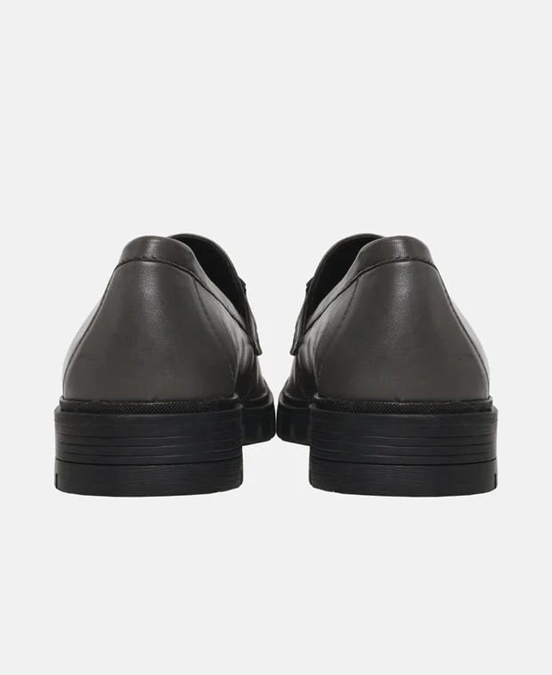 Loafer - Image 2