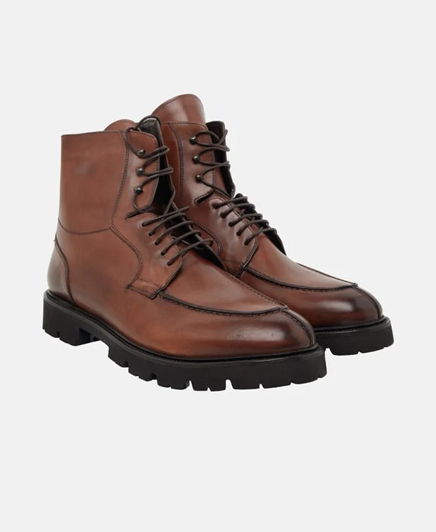 Schnürstiefeletten