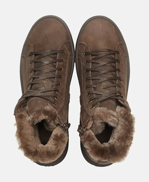 Sneaker - Image 3