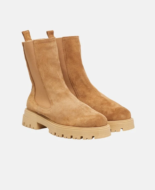 Chelsea Boots