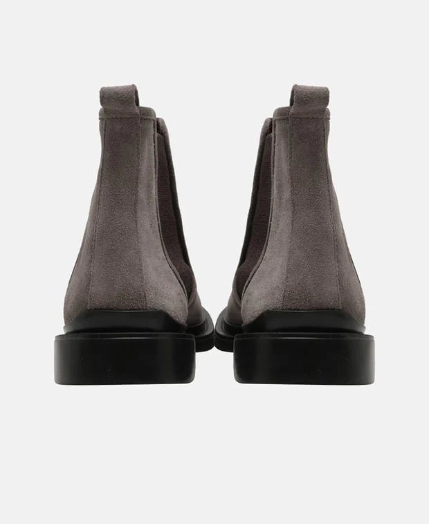 Chelsea Boots - Image 2