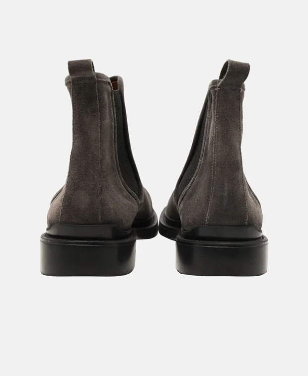Chelsea Boots - Image 2