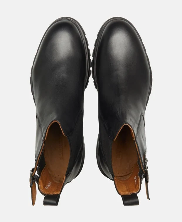 Chelsea Boots - Image 3