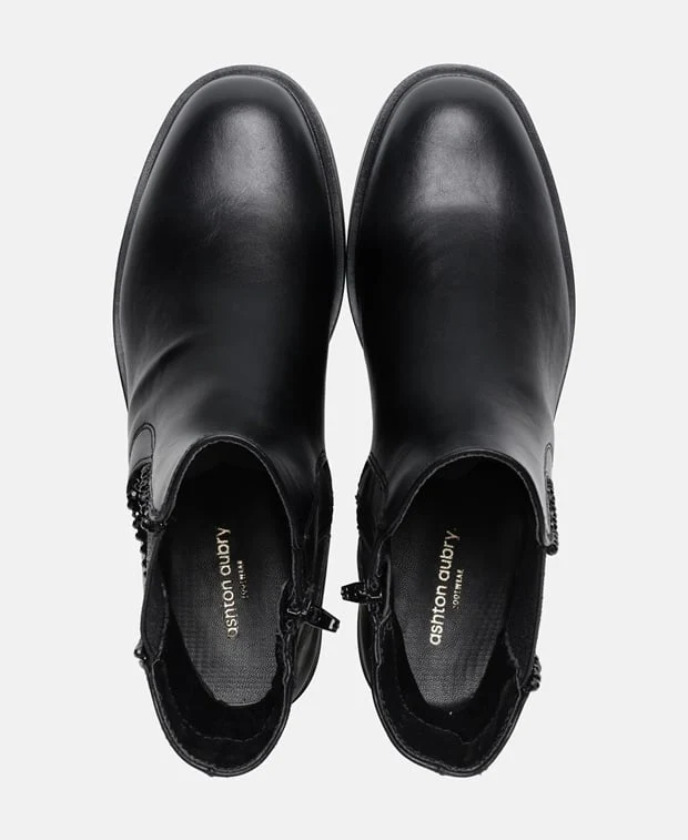 Chelsea Boots - Image 3