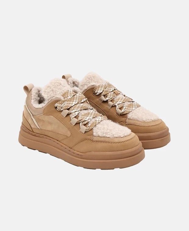 Sneaker