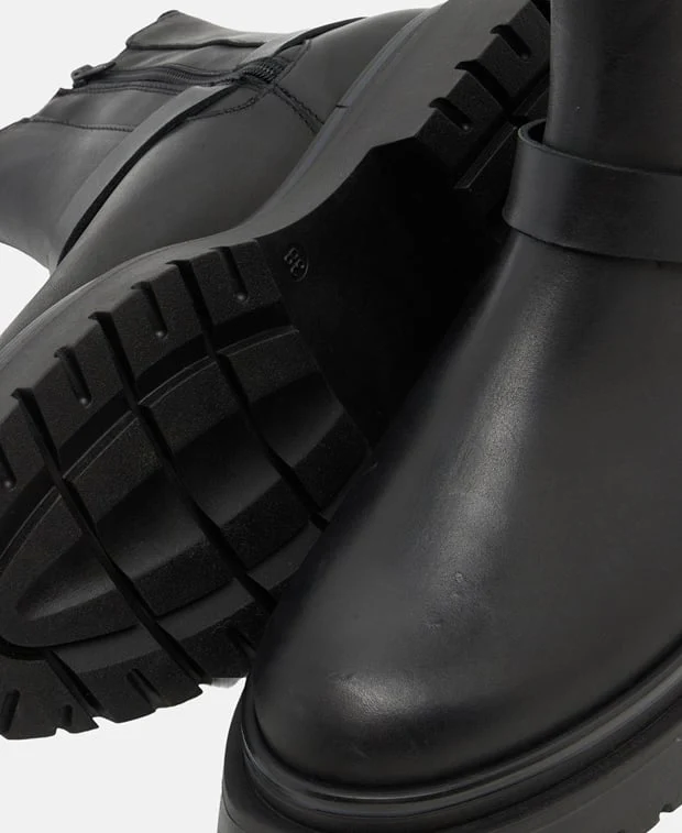 Chelsea Boots - Image 5
