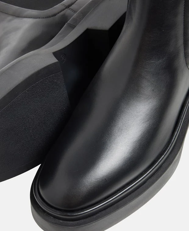 Chelsea Boots - Image 5