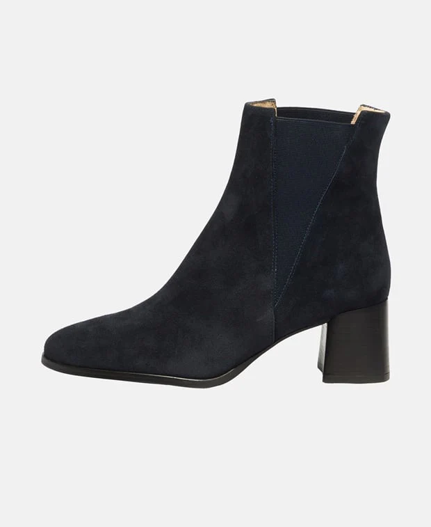 Chelsea Boots - Image 4
