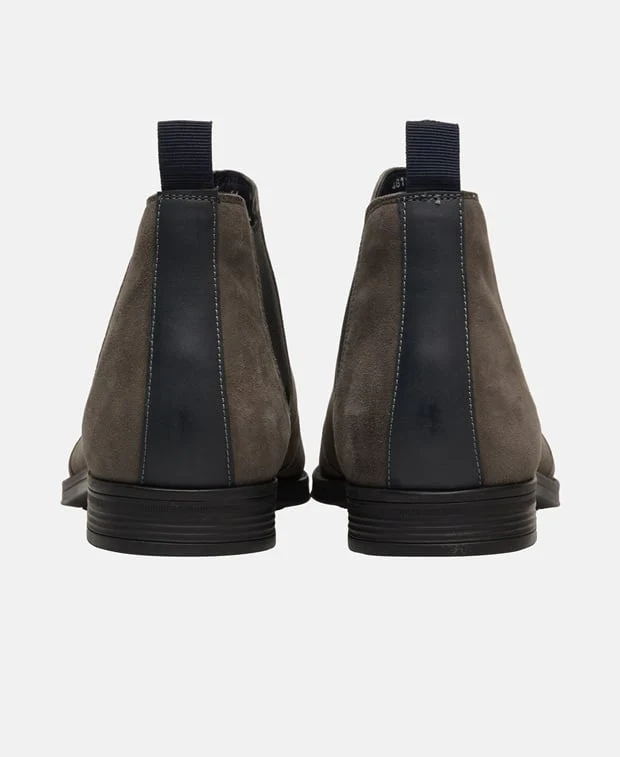 Chelsea Boots - Image 2