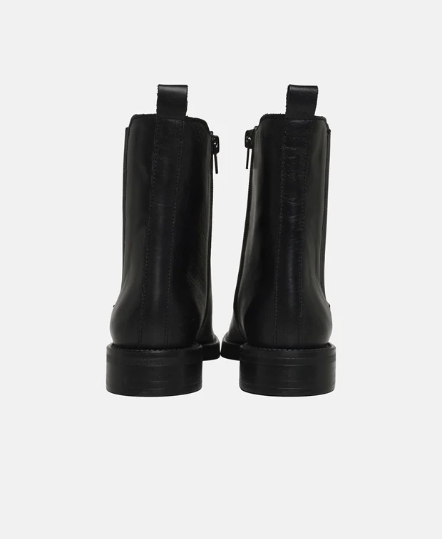 Chelsea Boots - Image 2