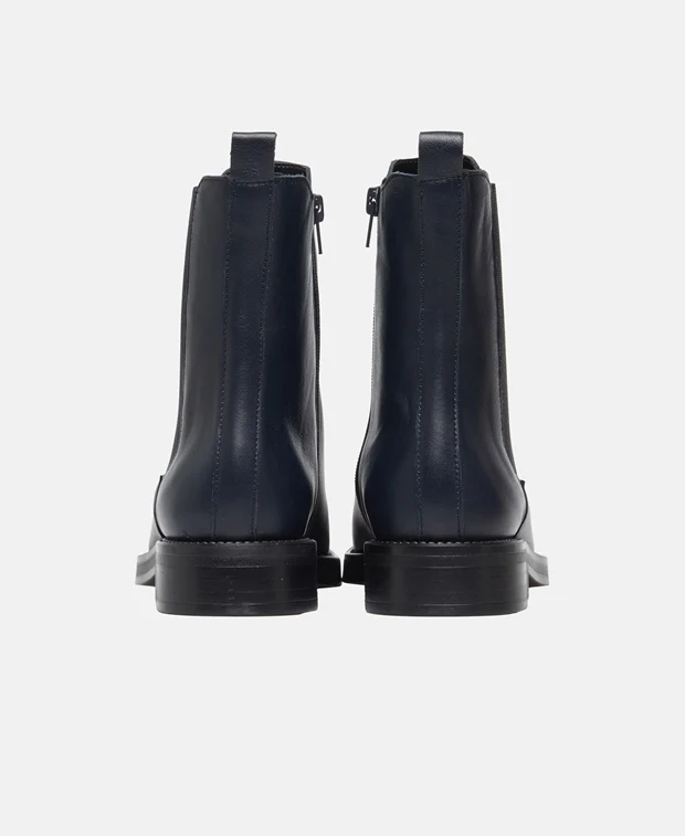 Chelsea Boots - Image 2