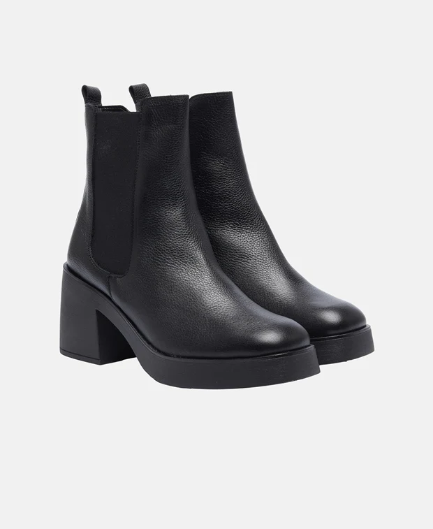 Chelsea Boots