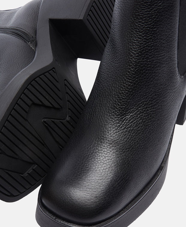 Chelsea Boots - Image 5