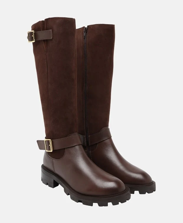 Wadenhohe Stiefel