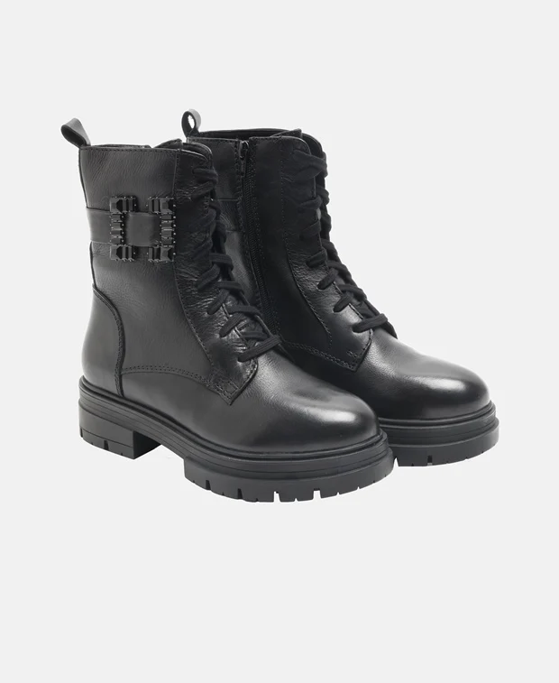 Schnürboots
