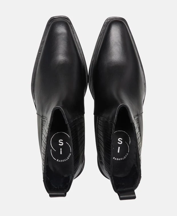 Chelsea Boots - Image 3