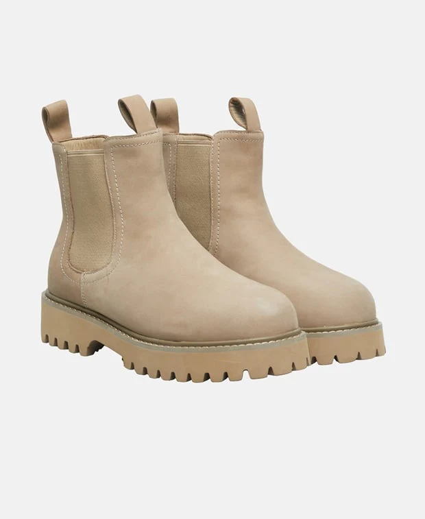 Chelsea Boots