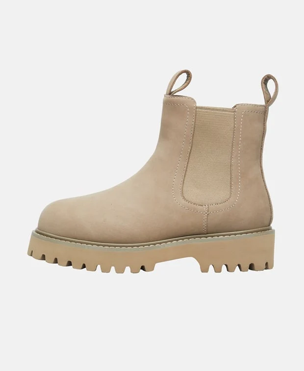 Chelsea Boots - Image 4
