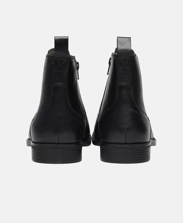Chelsea Boots - Image 2