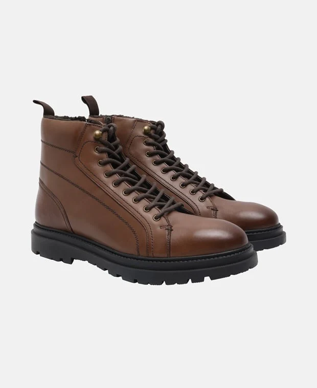 Schnürboots