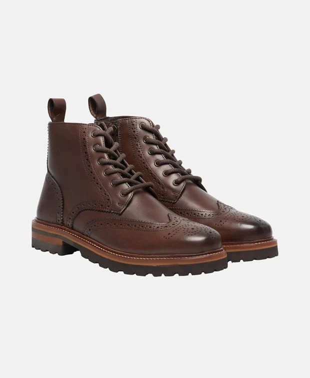 Schnürstiefeletten