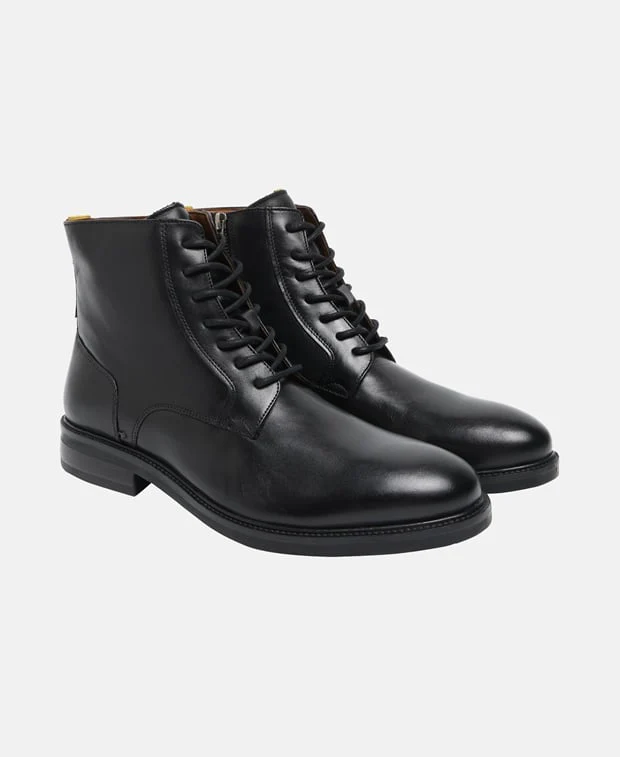 Schnürboots